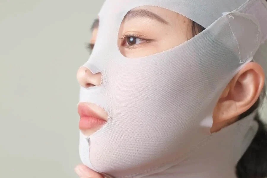 Rejuvenating face lift mask